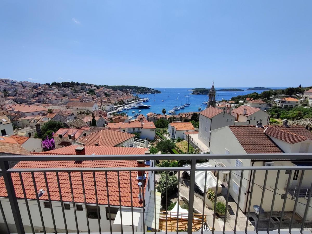 Brand New Apt W Balcony & Perfect Seaview At Center Hvar Town Eksteriør billede