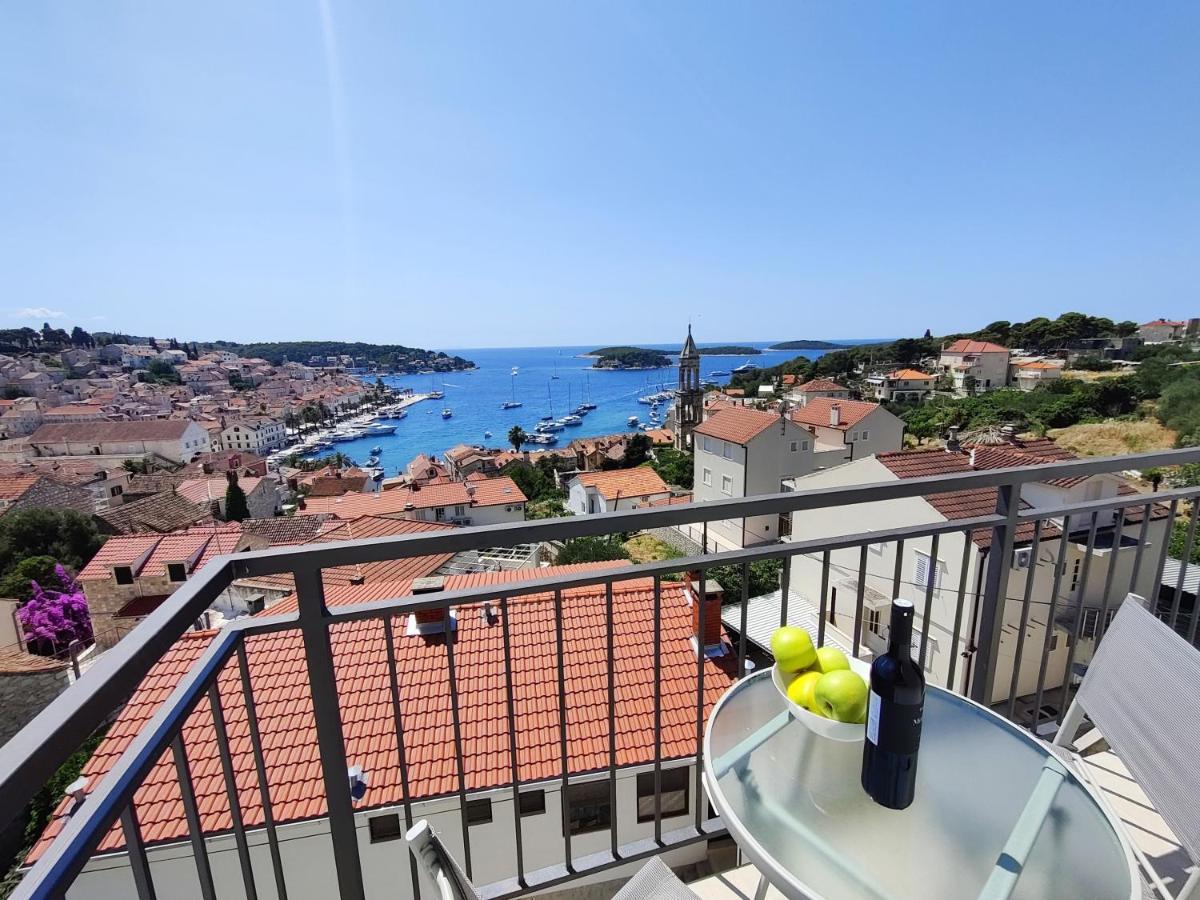 Brand New Apt W Balcony & Perfect Seaview At Center Hvar Town Eksteriør billede