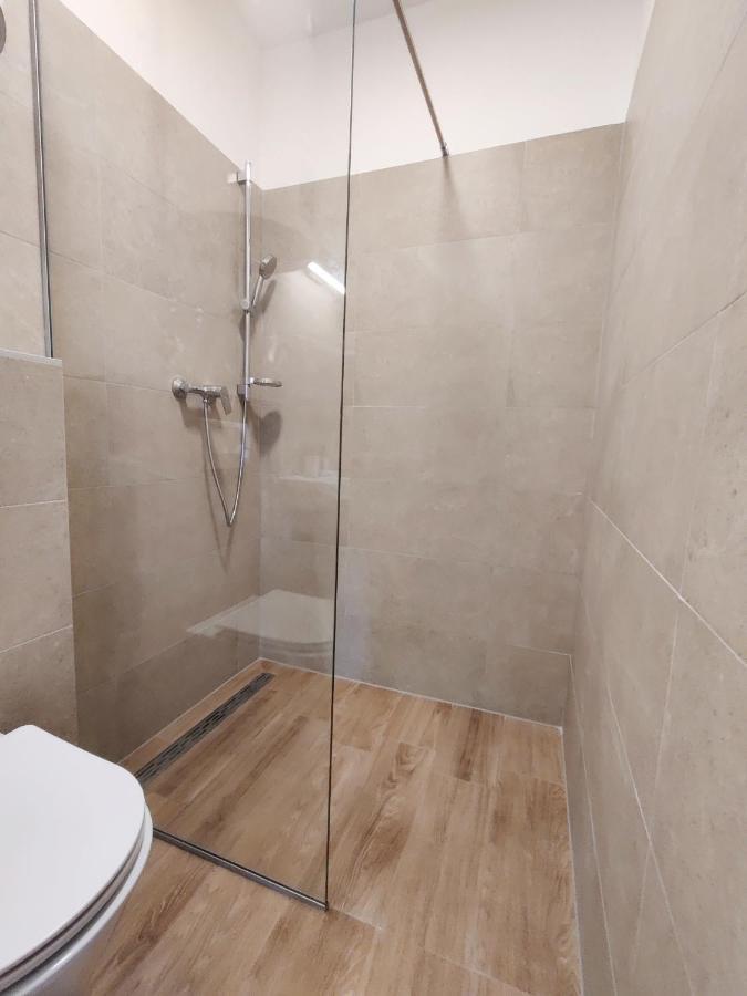 Brand New Apt W Balcony & Perfect Seaview At Center Hvar Town Eksteriør billede