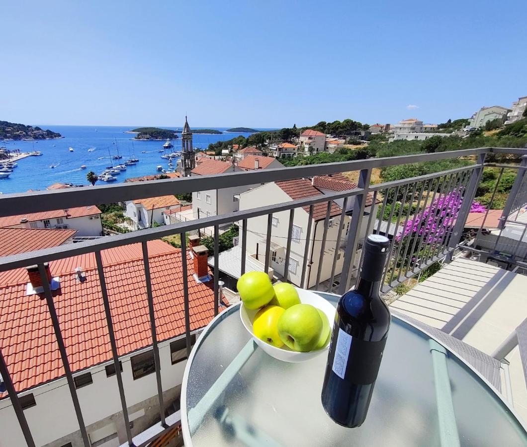 Brand New Apt W Balcony & Perfect Seaview At Center Hvar Town Eksteriør billede