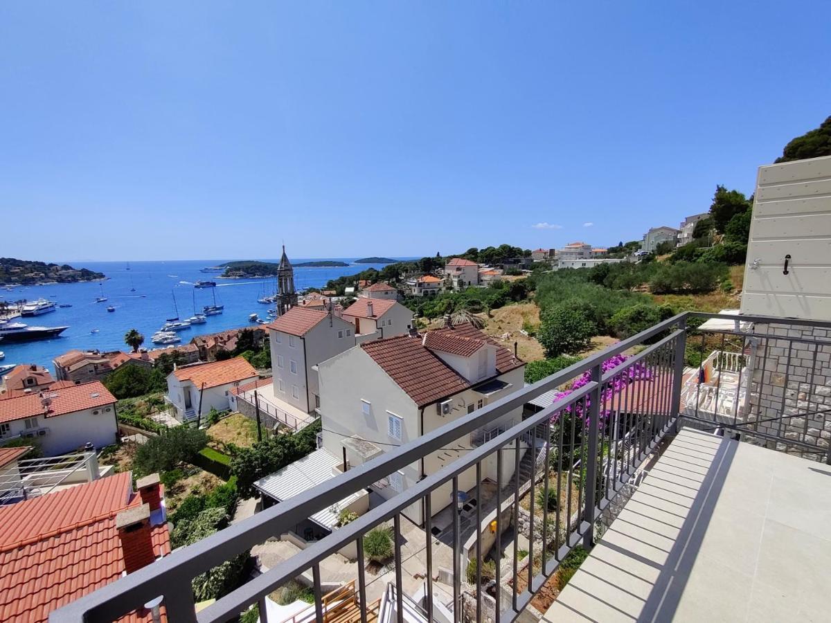 Brand New Apt W Balcony & Perfect Seaview At Center Hvar Town Eksteriør billede