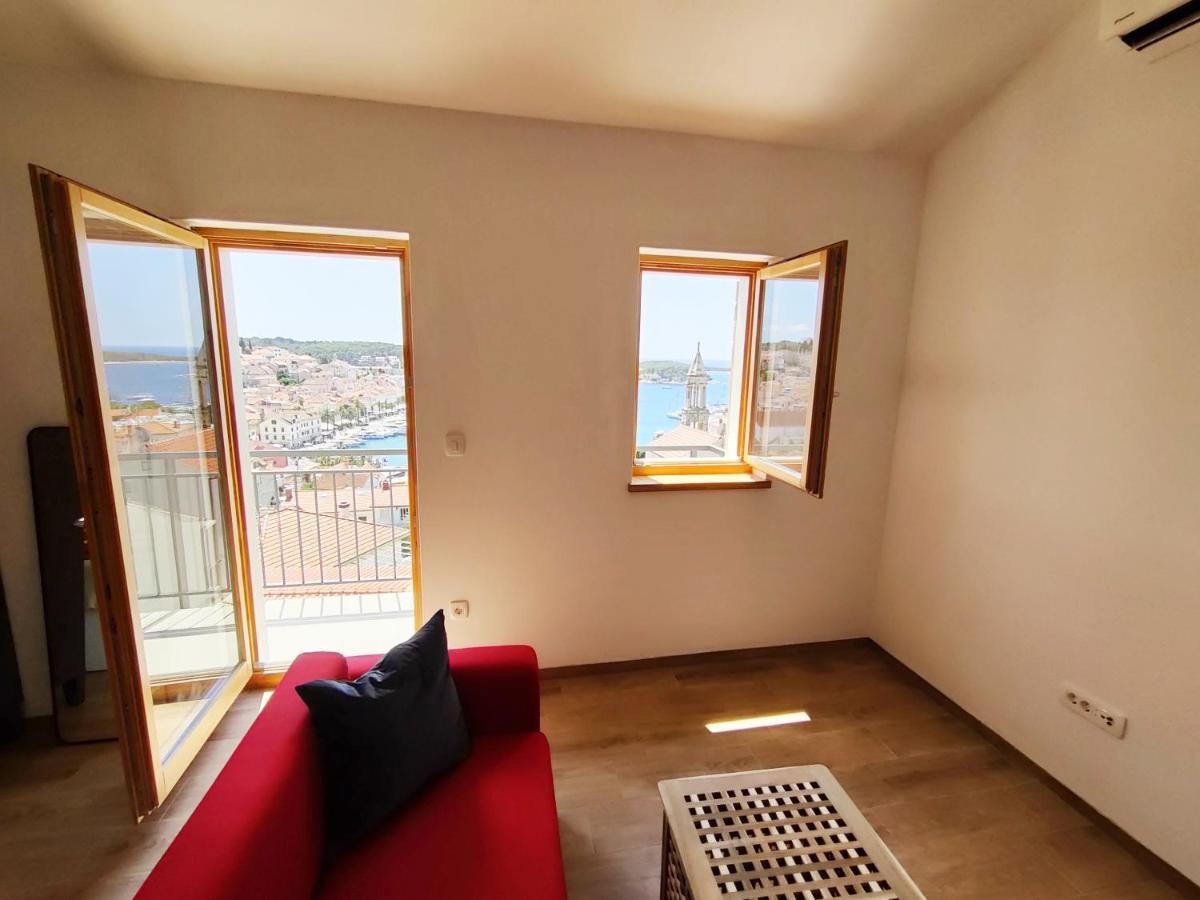 Brand New Apt W Balcony & Perfect Seaview At Center Hvar Town Eksteriør billede