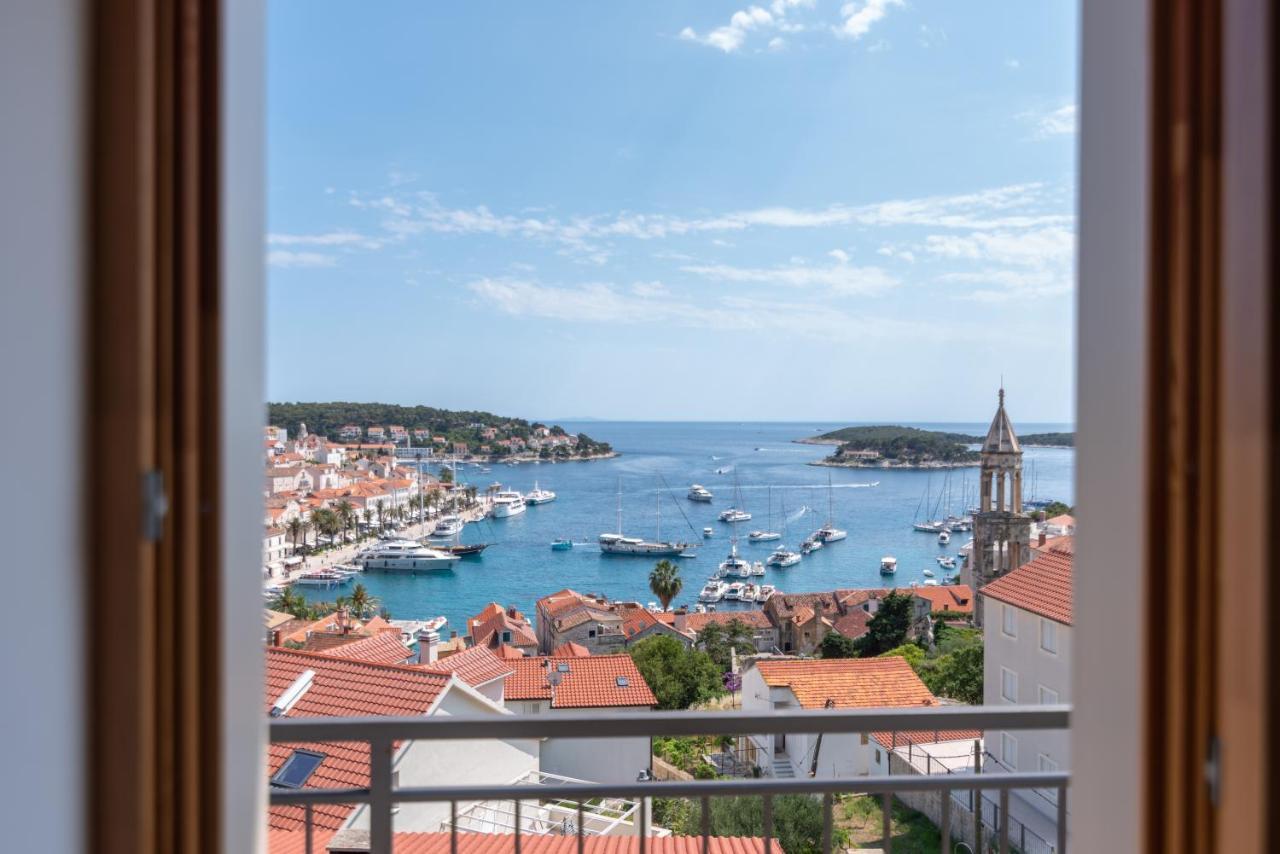 Brand New Apt W Balcony & Perfect Seaview At Center Hvar Town Eksteriør billede