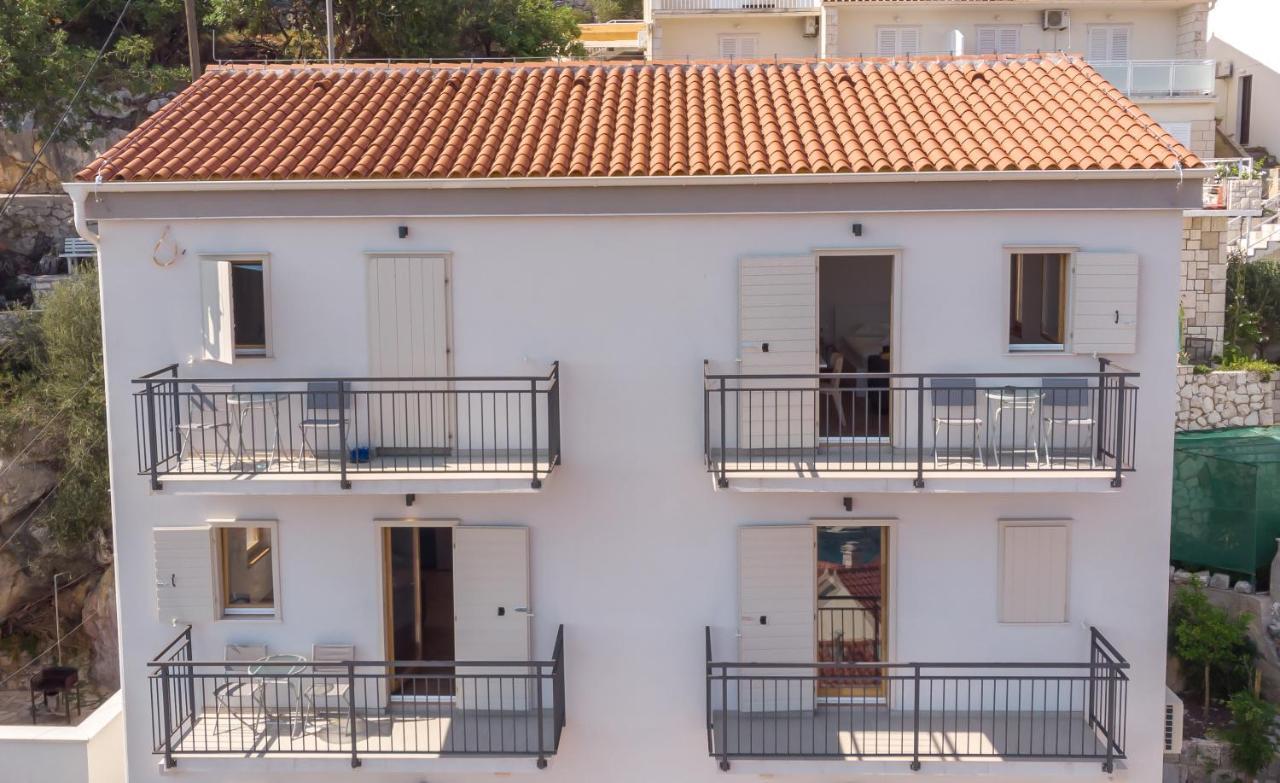 Brand New Apt W Balcony & Perfect Seaview At Center Hvar Town Eksteriør billede