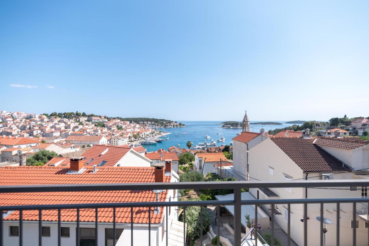 Brand New Apt W Balcony & Perfect Seaview At Center Hvar Town Eksteriør billede